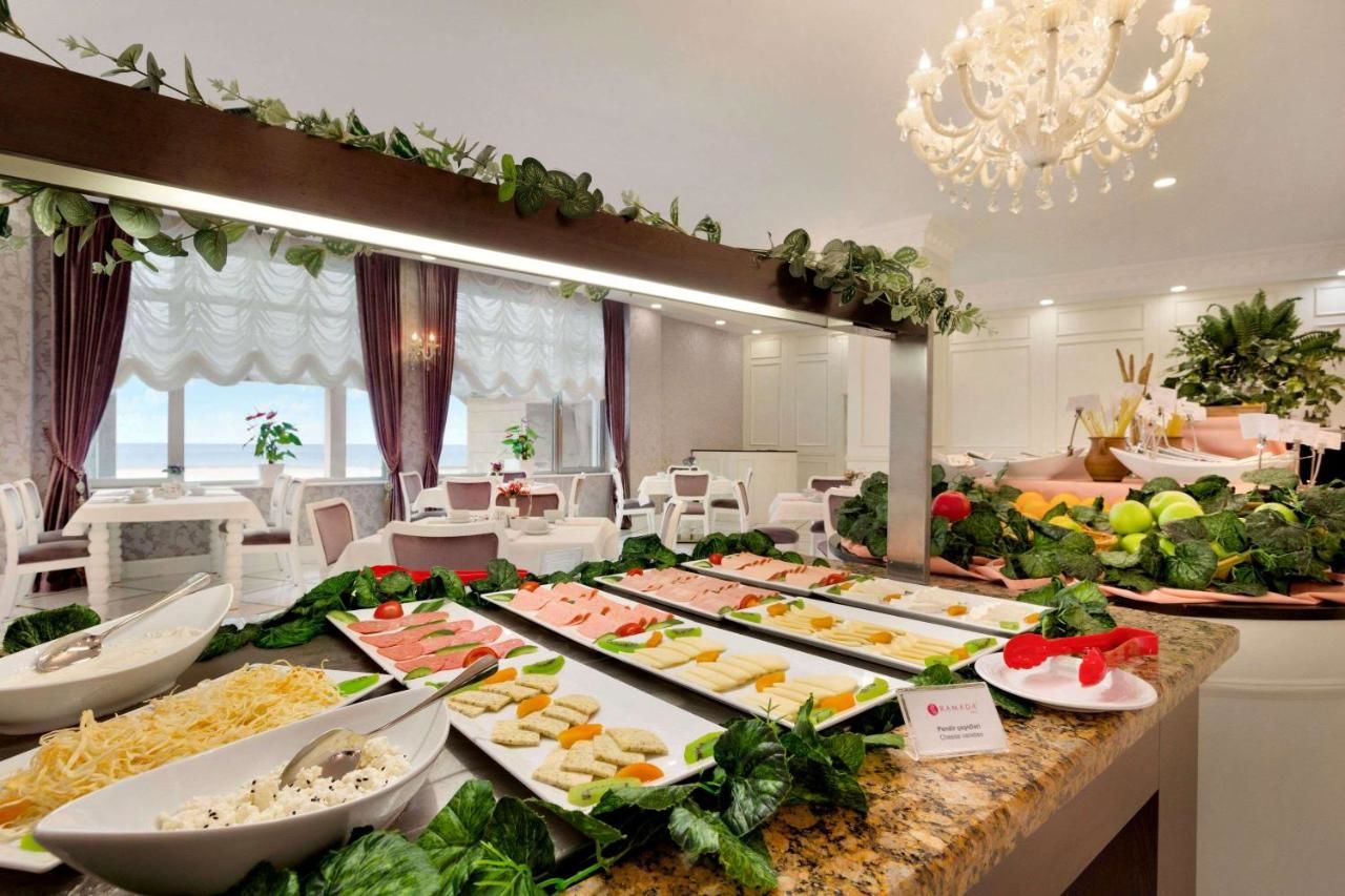 Отель Ramada Baku Hotel Баку