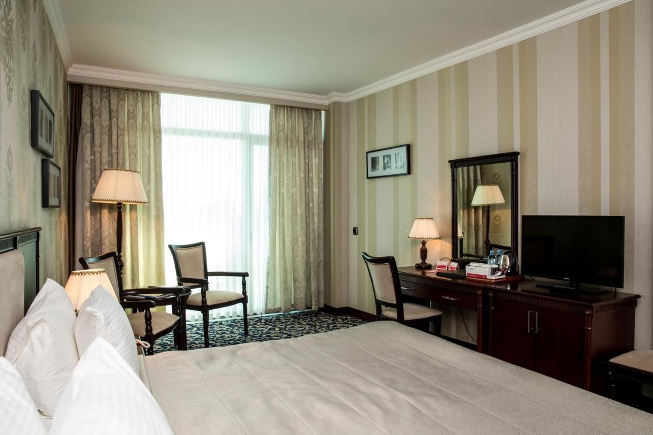 Отель Ramada Baku Hotel Баку