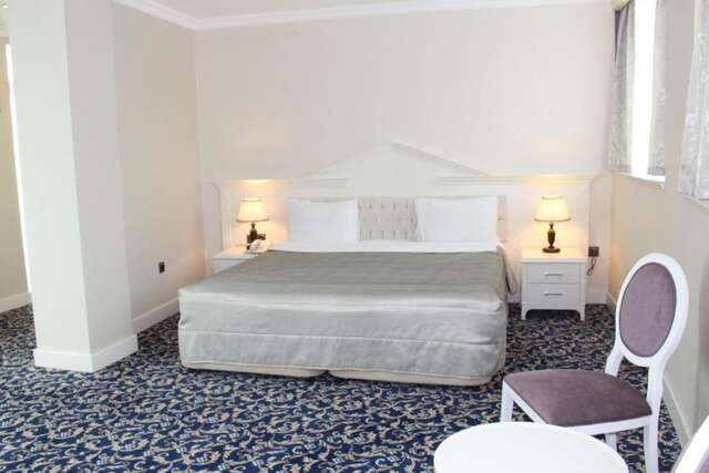 Отель Ramada Baku Hotel Баку-30