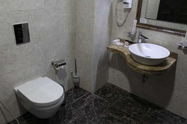 Отель Ramada Baku Hotel Баку-5