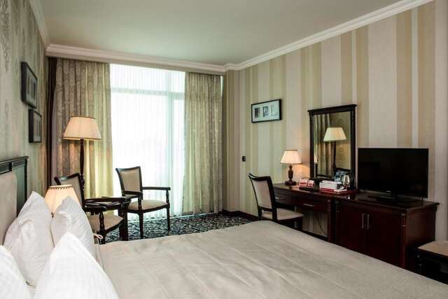 Отель Ramada Baku Hotel Баку-33