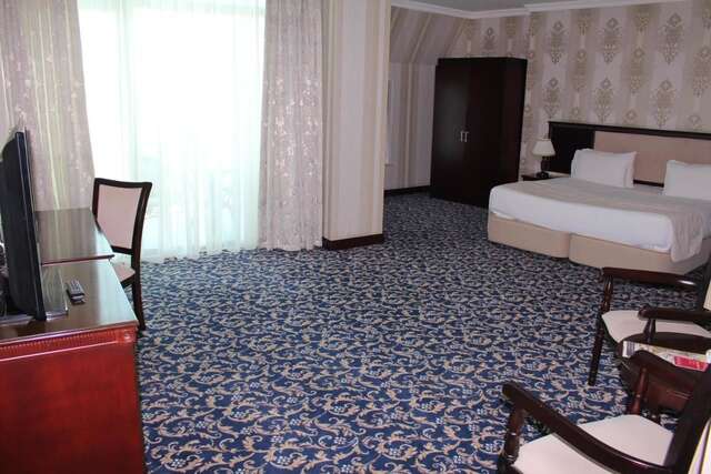 Отель Ramada Baku Hotel Баку-6